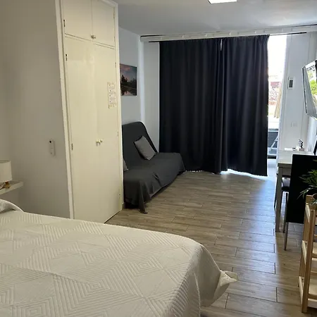 Sunny With Terrace Coastal Area South Apartment